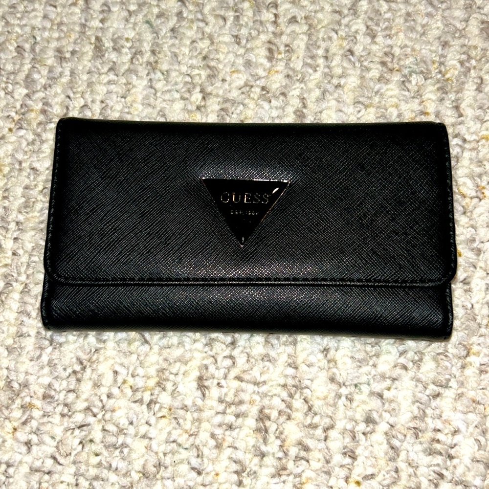 Guess Factory Women's Abree Triangle Logo Slim Snap Button Closure Wallet
